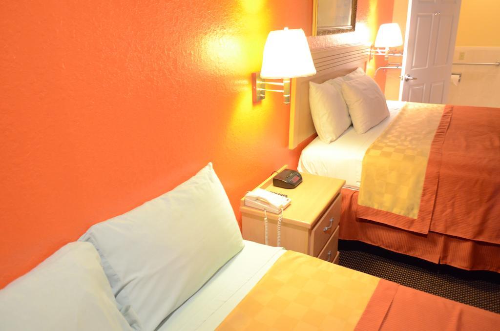 Texan Inn & Suites Louetta Exterior foto